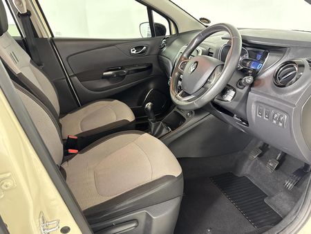 2017-Renault-Captur-15-dCi-Dynamique-5-dr-66kW_9