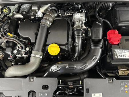 2017-Renault-Captur-15-dCi-Dynamique-5-dr-66kW_12