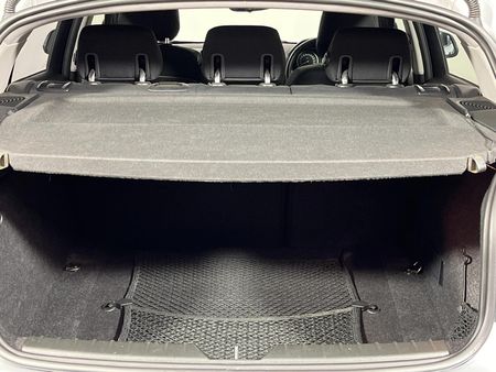 2015-BMW-1-Series-116i-5-dr-Auto_13