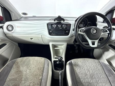 2018-Volkswagen-Up-Beats-10-5-dr_1
