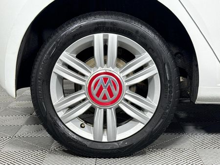 2018-Volkswagen-Up-Beats-10-5-dr_6