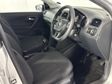 2017-Volkswagen-Polo-GP-12-TSI-Trendline-66kW_9