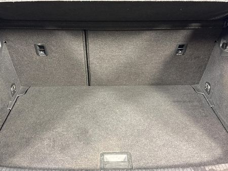 2019-Volkswagen-Golf-VII-10-TSI-Comfortline_14