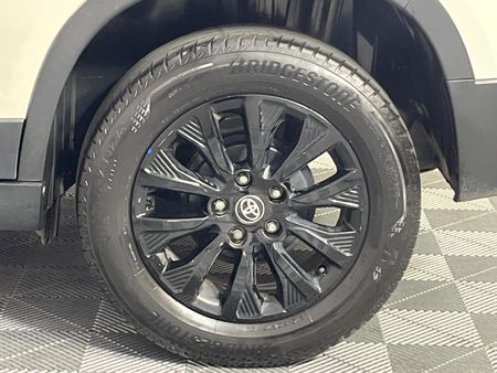 2022-Toyota-Urban-Cruiser-15-Xs-Auto_6