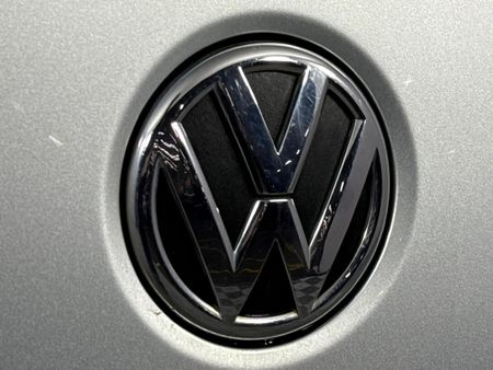 2012-Volkswagen-Polo-12-TDI-Bluemotion-5-dr_9