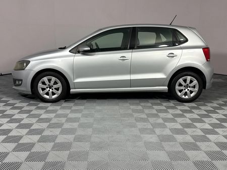 2012-Volkswagen-Polo-12-TDI-Bluemotion-5-dr_17