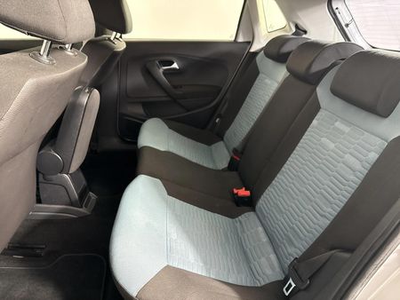 2012-Volkswagen-Polo-12-TDI-Bluemotion-5-dr_3