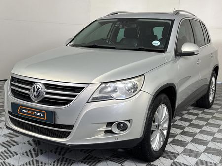 2009-Volkswagen-Tiguan-20-TDI-Sport-Style-4Motion-Auto_0
