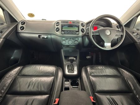 2009-Volkswagen-Tiguan-20-TDI-Sport-Style-4Motion-Auto_1