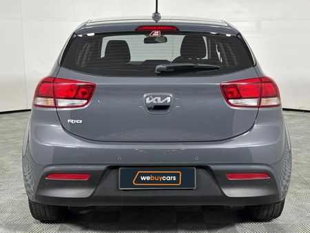 2022-Kia-Rio-14-LX-5-dr_10