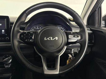2022-Kia-Rio-14-LX-5-dr_5