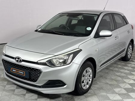 2017-Hyundai-i20-12-Motion_0