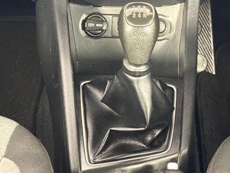 2017-Hyundai-i20-12-Motion_10