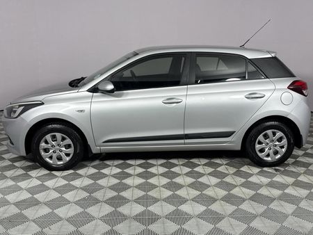 2017-Hyundai-i20-12-Motion_19