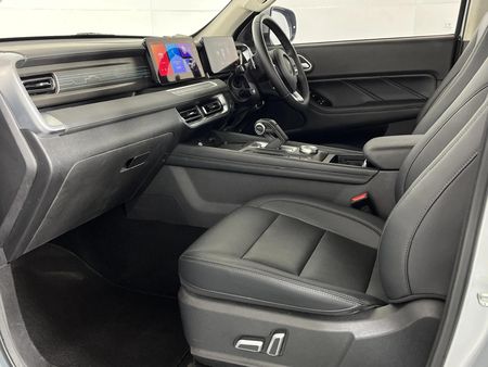 2025-GWM-P-Series-P300-24TD-LT-Double-Cab-Auto_8