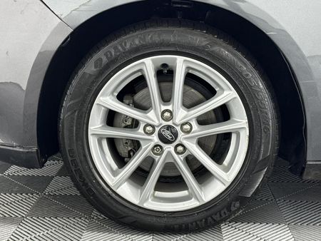 2018-Ford-Focus-10-EcoBoost-Ambiente-Auto-5-dr_4