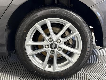 2018-Ford-Focus-10-EcoBoost-Ambiente-Auto-5-dr_6