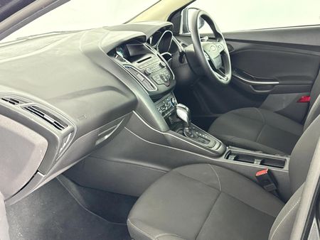 2018-Ford-Focus-10-EcoBoost-Ambiente-Auto-5-dr_8