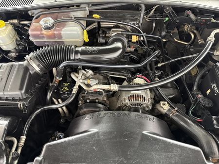 2004-Jeep-Cherokee-37-Limited-Auto_13