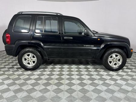 2004-Jeep-Cherokee-37-Limited-Auto_17