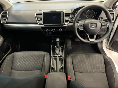 2024-Honda-Ballade-15-comfort-Auto_9