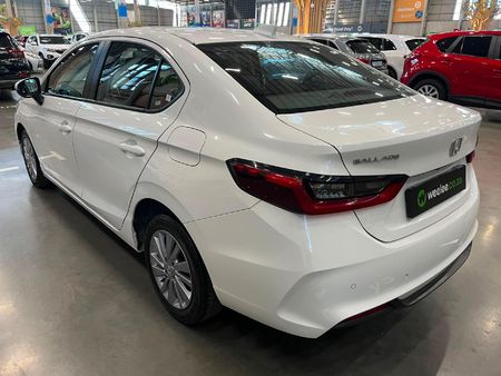 2024-Honda-Ballade-15-comfort-Auto_4