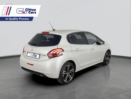 2020-Peugeot-208-12T-PureTech-GT-Line-Auto-5-dr_4
