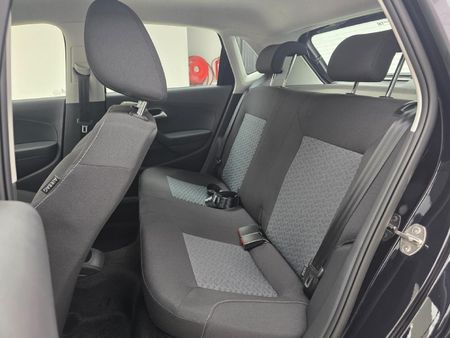 2026-Volkswagen-Polo-Vivo-14-Life_11