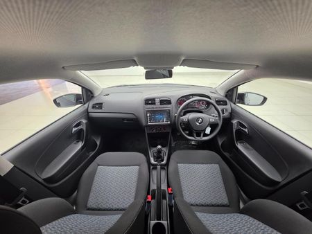 2026-Volkswagen-Polo-Vivo-14-Life_12