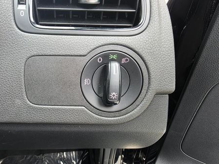 2026-Volkswagen-Polo-Vivo-14-Life_24