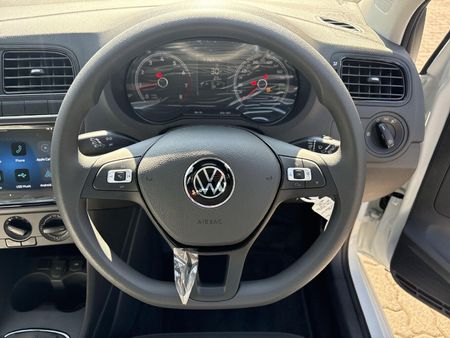 2026-Volkswagen-Polo-Vivo-14-Life_20