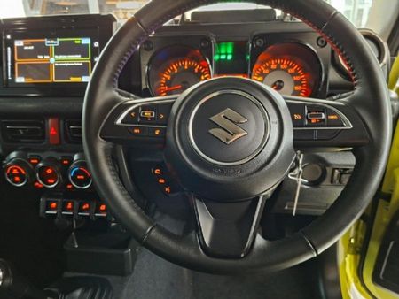 2023-Suzuki-Jimny-15-GLX_15