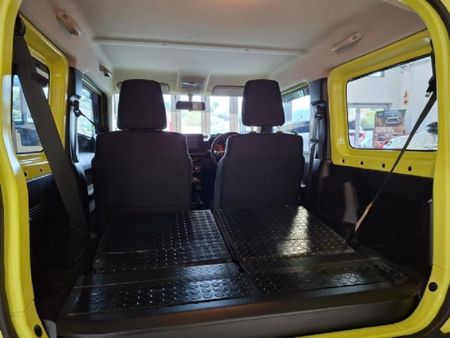2023-Suzuki-Jimny-15-GLX_23
