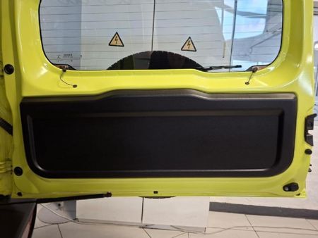 2023-Suzuki-Jimny-15-GLX_28