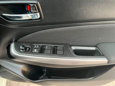 2024-Suzuki-Swift-12-GLX_18