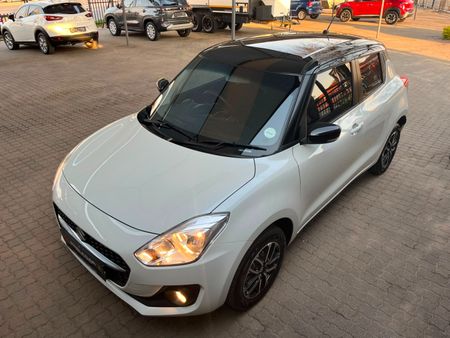 2024-Suzuki-Swift-12-GLX_2