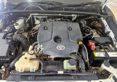 2018-Toyota-Hilux-28-GD-6-Raider-4x4-Double-Cab-Auto_12