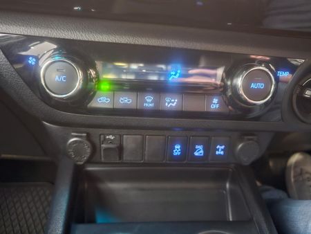 2018-Toyota-Hilux-28-GD-6-Raider-4x4-Double-Cab-Auto_19