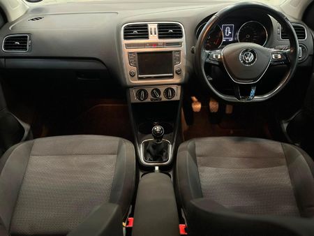 2016-Volkswagen-Polo-GP-14-TDI-Highline_9