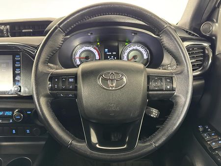 2020-Toyota-Hilux-28-GD-6-Raised-Body-Auto-Raider-Double-Cab_11