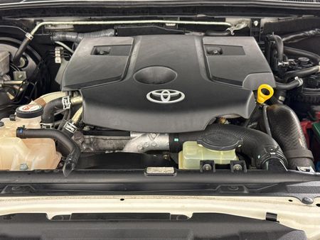 2020-Toyota-Hilux-28-GD-6-Raised-Body-Auto-Raider-Double-Cab_13