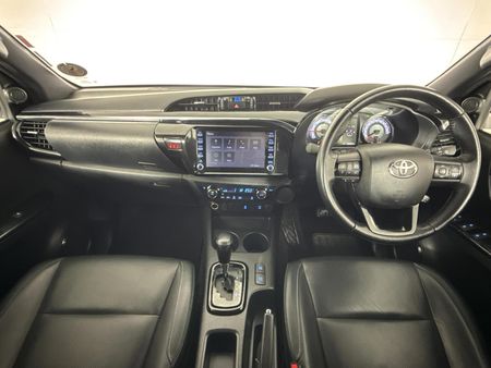2020-Toyota-Hilux-28-GD-6-Raised-Body-Auto-Raider-Double-Cab_1