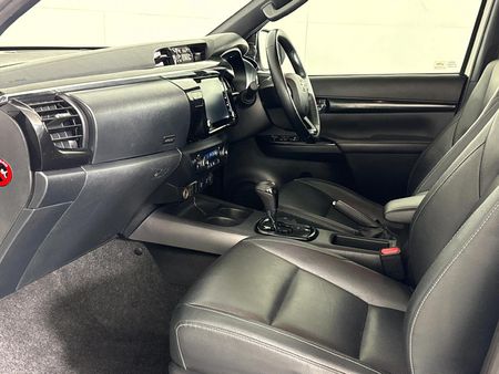 2020-Toyota-Hilux-28-GD-6-Raised-Body-Auto-Raider-Double-Cab_8
