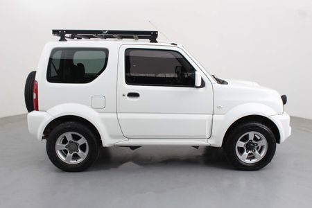 2013-Suzuki-Jimny-13_9