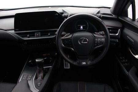 2023-Lexus-UX-250h-F-Sport_5