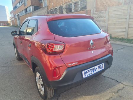 2023-Renault-Kwid-10-Expression-Auto_3