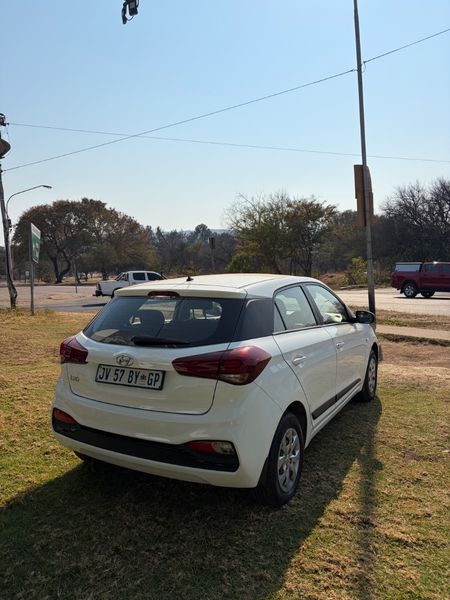 2021-Hyundai-i20-12-Motion_3