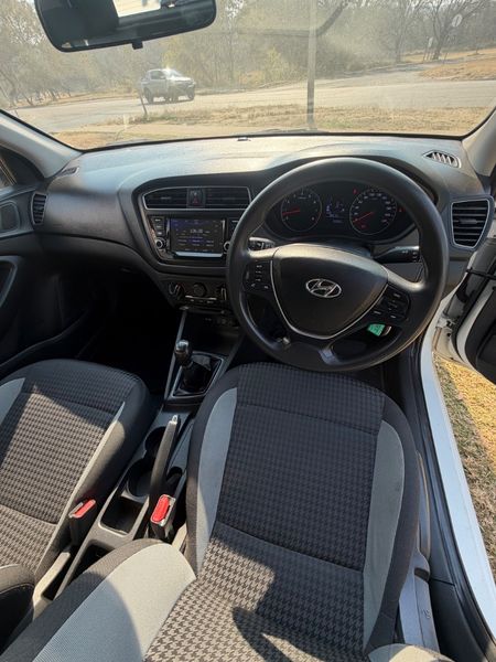 2021-Hyundai-i20-12-Motion_7