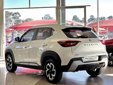 2025-Nissan-Magnite-10T-Acenta-Plus-Auto_28