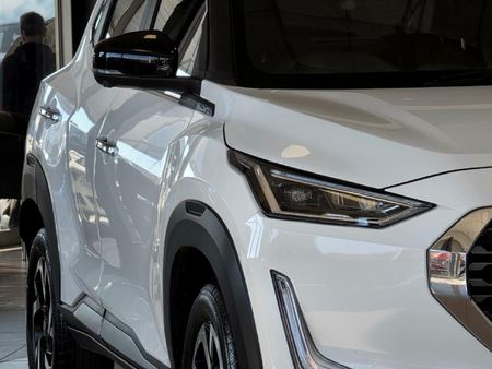 2025-Nissan-Magnite-10T-Acenta-Plus-Auto_2